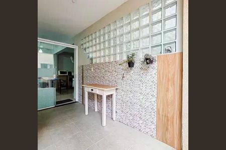 Casa à venda com 251m², 4 quartos e 2 vagas