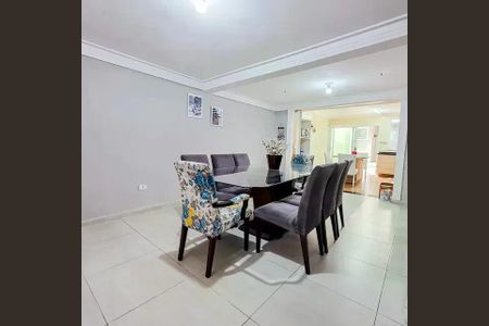 Casa à venda com 4 quartos, 251m² em Santa Terezinha, Santo André