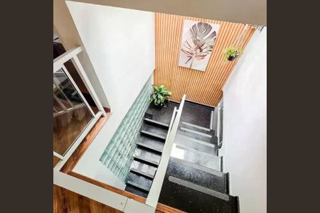Casa à venda com 251m², 4 quartos e 2 vagas