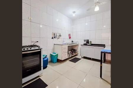 Casa à venda com 251m², 4 quartos e 2 vagas