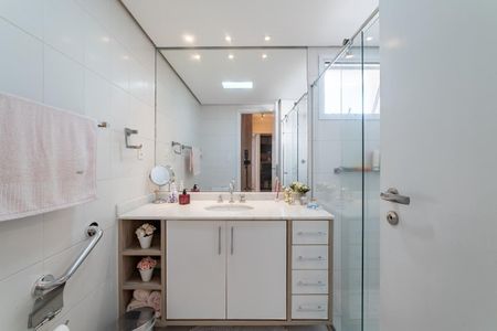 Apartamento à venda com 122m², 3 quartos e 2 vagas
