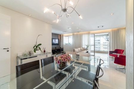 Apartamento à venda com 122m², 3 quartos e 2 vagas