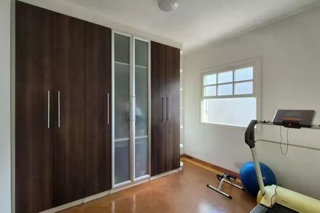 Casa à venda com 237m², 3 quartos e 5 vagas