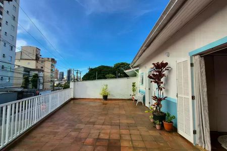Casa à venda com 237m², 3 quartos e 5 vagas