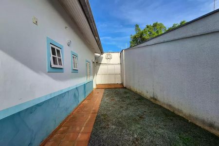 Casa à venda com 237m², 3 quartos e 5 vagas