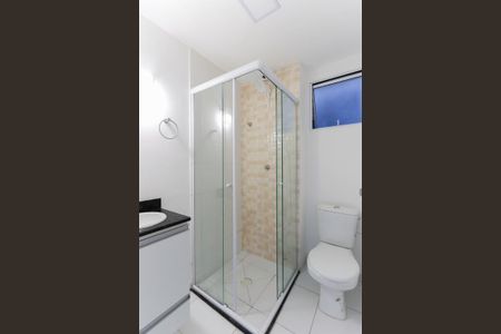 Banheiro de kitnet/studio para alugar com 1 quarto, 37m² em Parada Inglesa, São Paulo