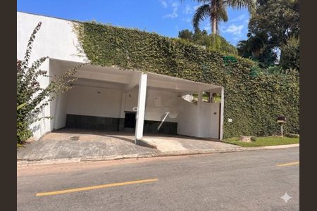 Casa à venda com 301m², 3 quartos e 3 vagas