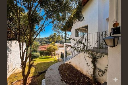Casa à venda com 301m², 3 quartos e 3 vagas