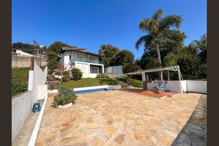 Casa à venda com 301m², 3 quartos e 3 vagas