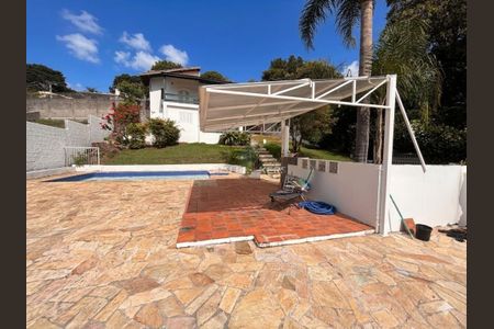 Casa à venda com 301m², 3 quartos e 3 vagas
