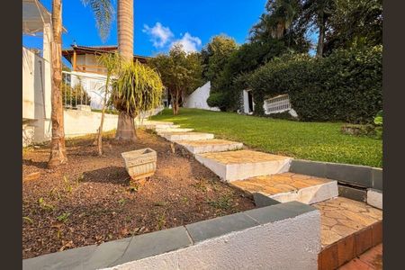 Casa à venda com 301m², 3 quartos e 3 vagas