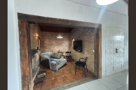 Casa à venda com 301m², 3 quartos e 3 vagas