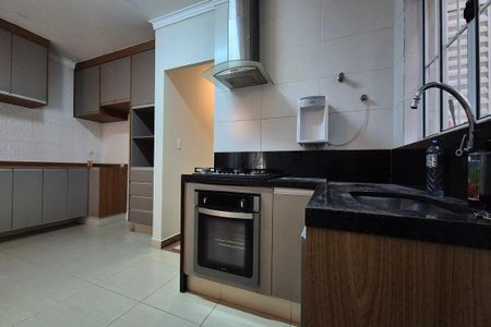Casa para alugar com 180m², 3 quartos e 2 vagasCozinha 
