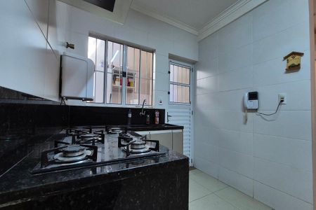 Casa para alugar com 180m², 3 quartos e 2 vagasCozinha 