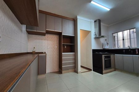Casa para alugar com 180m², 3 quartos e 2 vagasCopa 