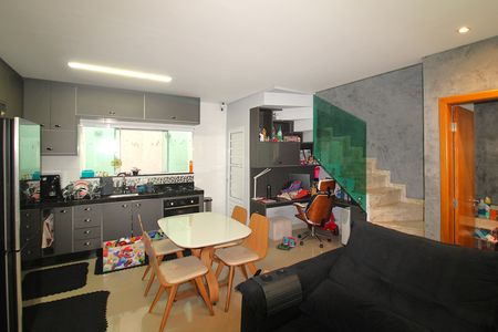 Casa para alugar com 75m², 2 quartos e 1 vagaSala / Cozinha