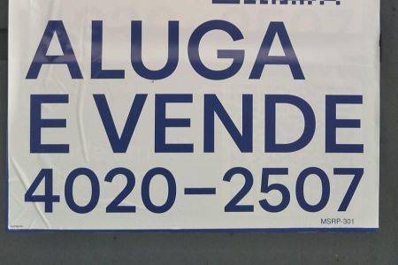 Casa para alugar com 75m², 2 quartos e 1 vaga Casa para alugar com 75m², 2 quartos e 1 vagaFachada