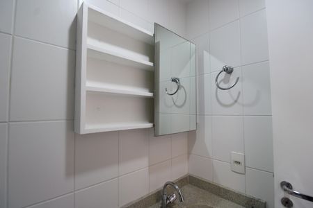 Apartamento à venda com 74m², 2 quartos e 1 vagaBanheiro social