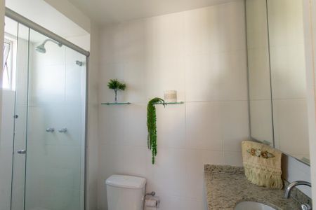 Apartamento à venda com 62m², 3 quartos e 1 vaga Apartamento à venda com 62m², 3 quartos e 1 vagaBanheiro da Suite