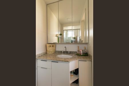Apartamento à venda com 62m², 3 quartos e 1 vaga Apartamento à venda com 62m², 3 quartos e 1 vagaBanheiro da Suite