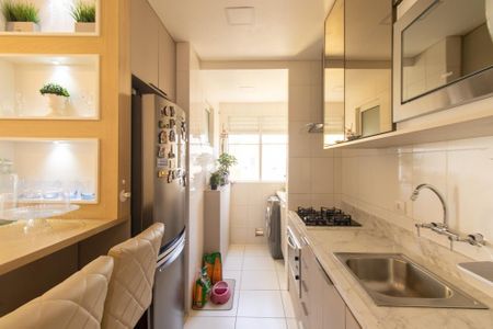 Apartamento à venda com 62m², 3 quartos e 1 vaga Apartamento à venda com 62m², 3 quartos e 1 vagaCozinha e Área de Serviço