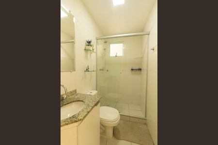 Apartamento à venda com 62m², 3 quartos e 1 vaga Apartamento à venda com 62m², 3 quartos e 1 vagaBanheiro Social