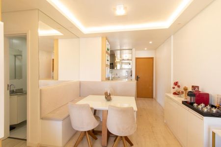 Apartamento à venda com 62m², 3 quartos e 1 vaga Apartamento à venda com 62m², 3 quartos e 1 vagaSala