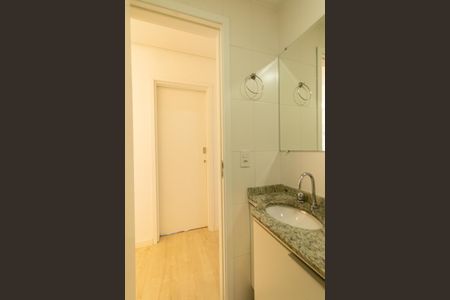 Apartamento à venda com 62m², 3 quartos e 1 vaga Apartamento à venda com 62m², 3 quartos e 1 vagaBanheiro Social