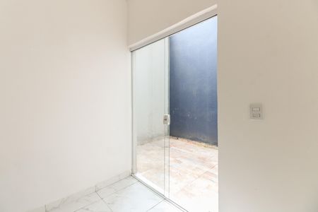 Apartamento para alugar com 55m², 2 quartos e sem vaga Apartamento para alugar com 55m², 2 quartos e sem vagaSala