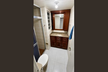 Banheiro de apartamento para alugar com 1 quarto, 79m² em Ideal, Novo Hamburgo