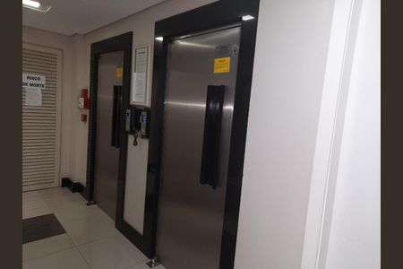 Apartamento para alugar com 79m², 1 quarto e sem vaga