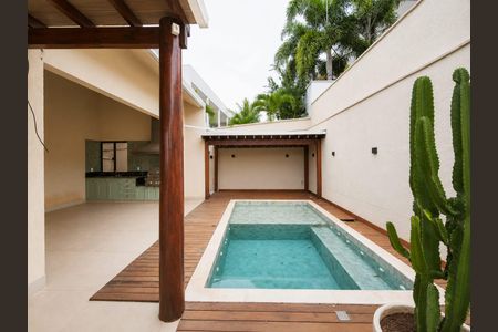 Casa de condomínio para alugar com 400m², 5 quartos e 4 vagas Casa de condomínio para alugar com 400m², 5 quartos e 4 vagasPiscina