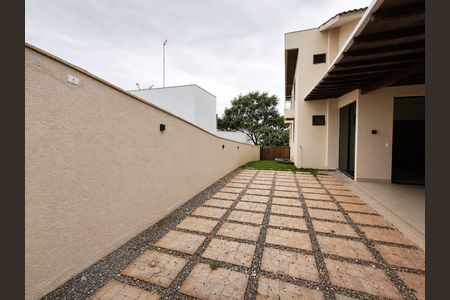 Casa de condomínio para alugar com 400m², 5 quartos e 4 vagas Casa de condomínio para alugar com 400m², 5 quartos e 4 vagasÁrea externa