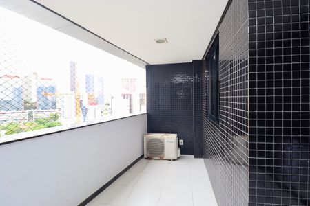 Apartamento para alugar com 52m², 1 quarto e 1 vagaVaranda