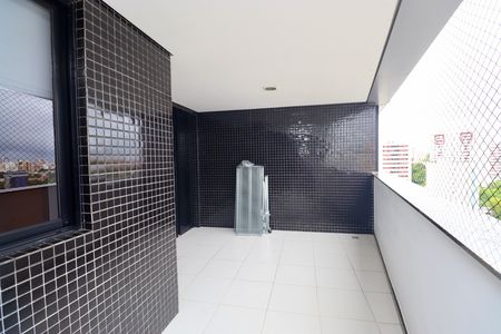 Apartamento para alugar com 52m², 1 quarto e 1 vagaVaranda