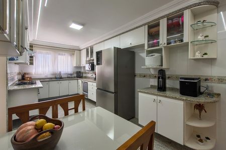 Apartamento para alugar com 380m², 4 quartos e 5 vagasCozinha 