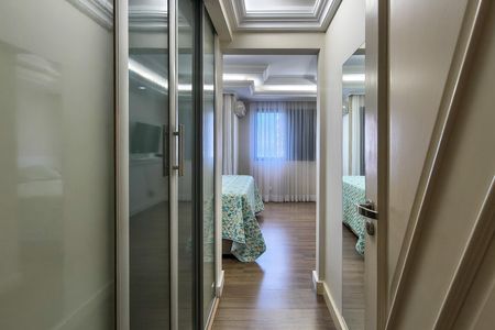 Apartamento para alugar com 380m², 4 quartos e 5 vagasSuite 1