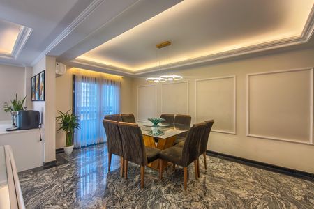 Apartamento para alugar com 380m², 4 quartos e 5 vagasSala