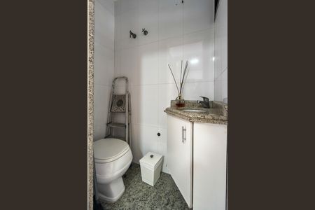 Apartamento para alugar com 380m², 4 quartos e 5 vagasLavabo 