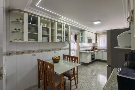 Apartamento para alugar com 380m², 4 quartos e 5 vagasCozinha 