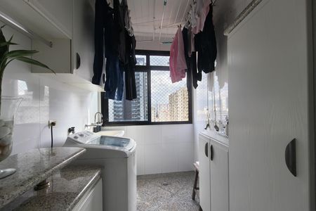 Apartamento para alugar com 380m², 4 quartos e 5 vagasÁrea de Serviço