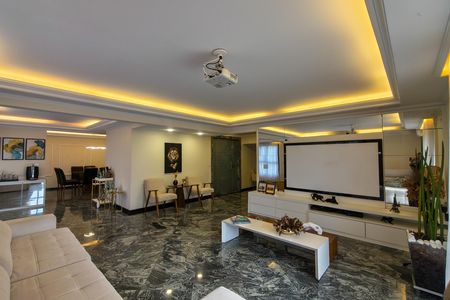 Apartamento para alugar com 380m², 4 quartos e 5 vagasSala