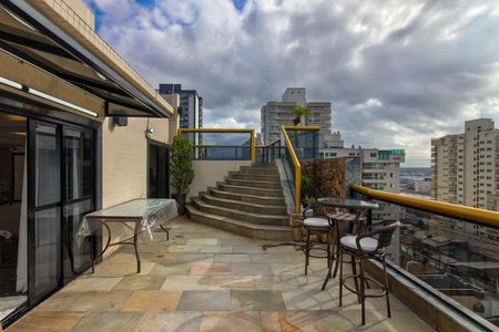 Apartamento para alugar com 380m², 4 quartos e 5 vagasÁrea privativa