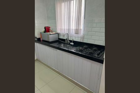 Cozinha de apartamento para alugar com 2 quartos, 43m² em Caguassu, Sorocaba