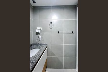 Apartamento à venda com 55m², 2 quartos e sem vaga Apartamento à venda com 55m², 2 quartos e sem vagaBanheiro