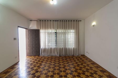 Casa para alugar com 150m², 2 quartos e 4 vagasSala