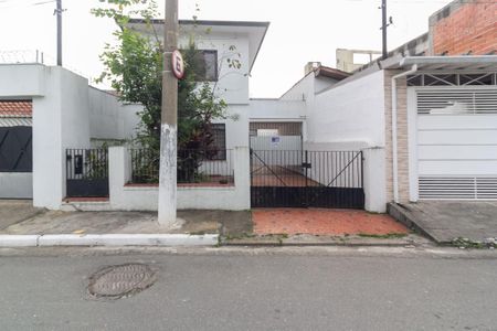 Casa para alugar com 150m², 2 quartos e 4 vagasFachada