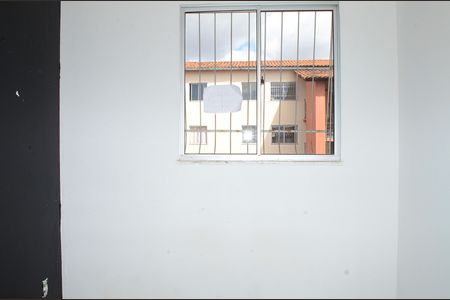 Quarto 2 de apartamento para alugar com 2 quartos, 43m² em Jardim Vitoria, Belo Horizonte