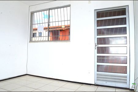 Sala de apartamento para alugar com 2 quartos, 43m² em Jardim Vitoria, Belo Horizonte