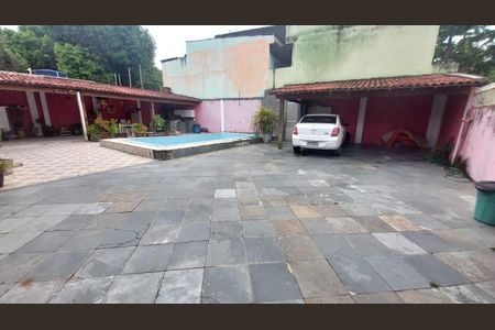 Casa para alugar com 290m², 3 quartos e 5 vagas